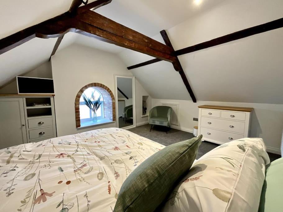 Apt D In Old Grade 2 Converted Farmhouse 马基特威顿 外观 照片